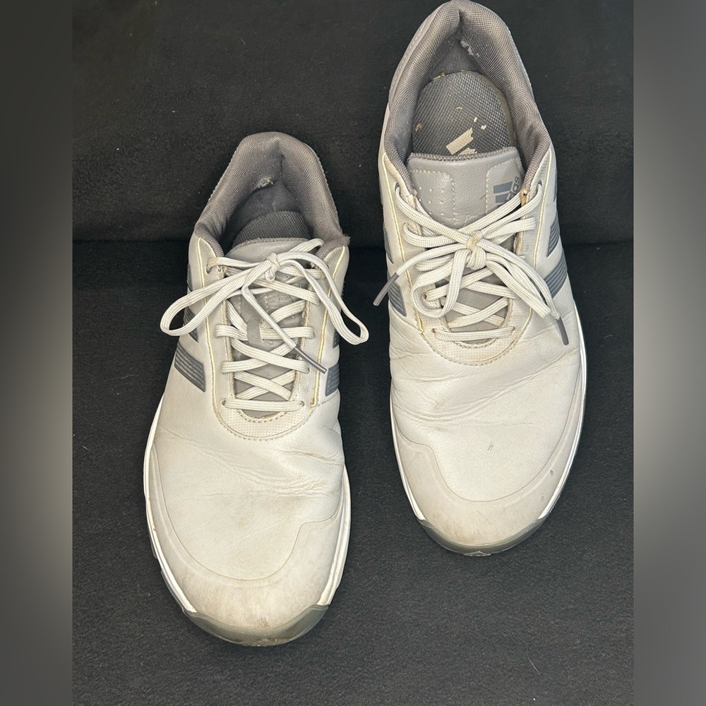 Adidas golf shoe, men’s 9.5